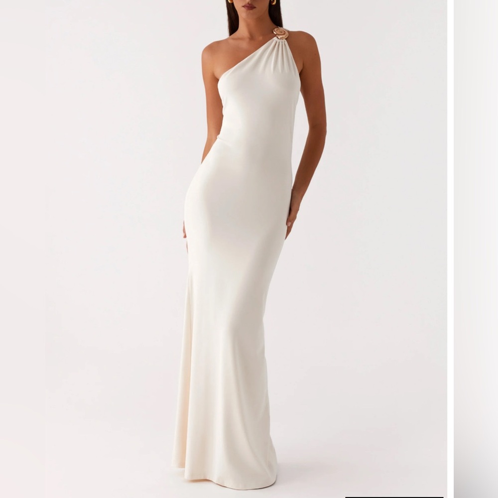 Peppermayo One-Shoulder White Dress